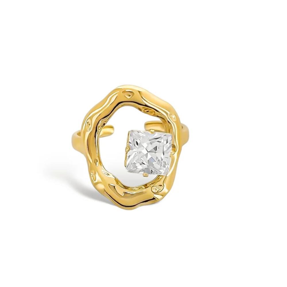Luxe Orbit Ring adjustable